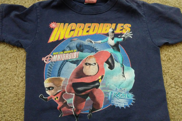 An Incredibles shirt featuring no vaginas